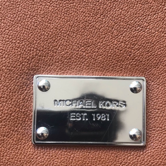 NWOT Michael Kors Leather Tan Case - Picture 7 of 14